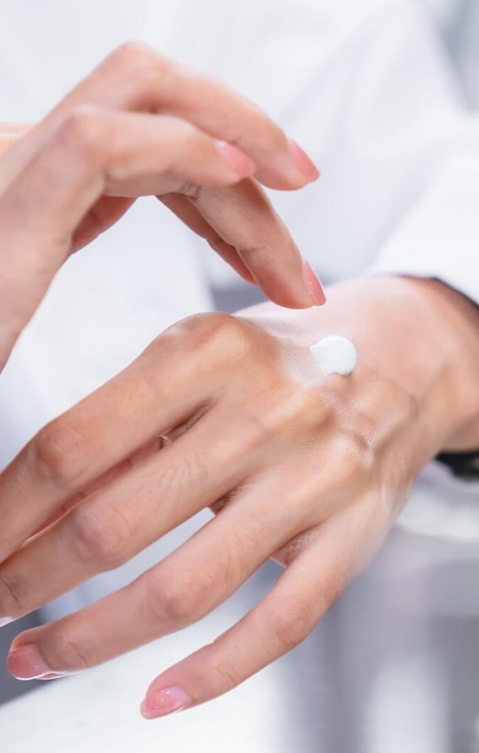 dermokosmetik-creme-textur-hauttest-formulierung