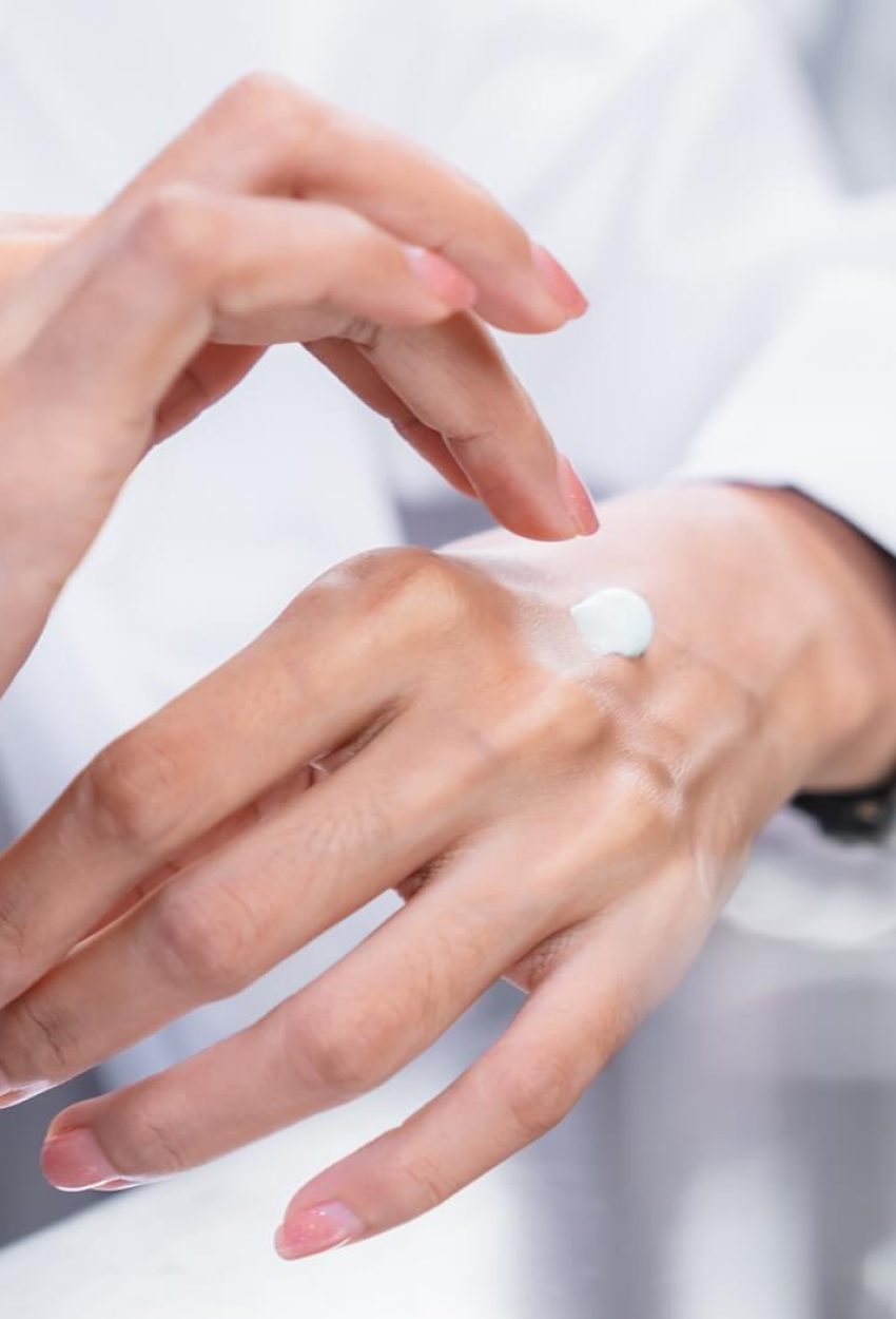 dermokosmetik-creme-textur-hauttest-formulierung