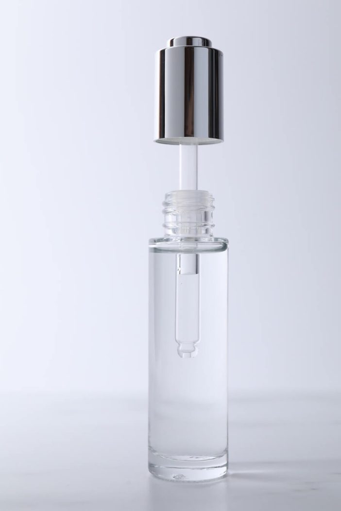 dermokosmetik-serum-pipette-formulierung-labor.jpg